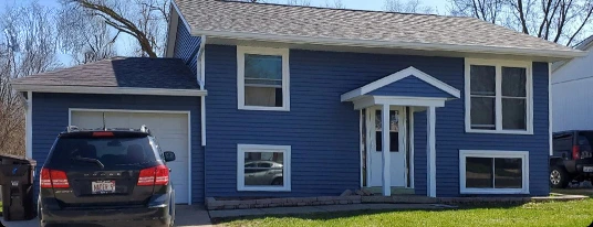When is the best time to replace windows in Illinois? The expert team at Prairie State can offer their expertise. Call today!